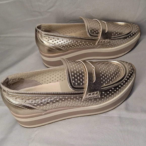 Dolce Vita Metallic Gold Platform Penny Loafers - Picture 6 of 8